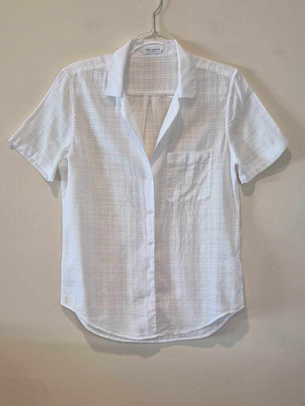 Equipment Femme Cotton Lightweight White Short-Sleeve Button-Down Shirt